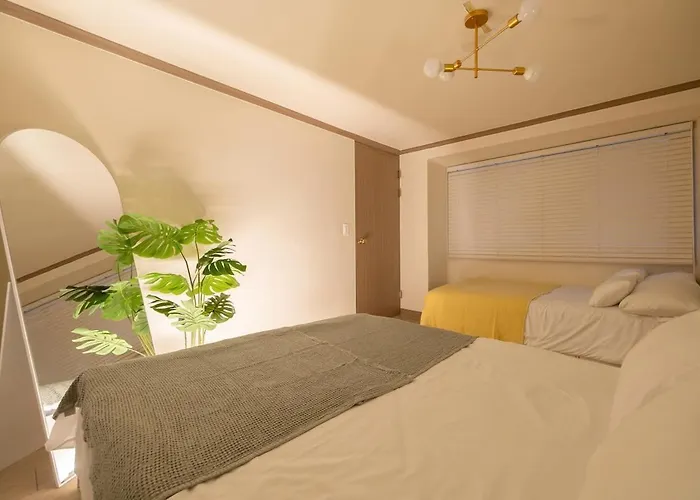 Station,3r6b, 12-person Family, Group, Myeongdong, Itaewon, Cinema, Free Parking * Séoul