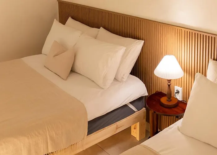 Station,3r6b, 12-person Family, Group, Myeongdong, Itaewon, Cinema, Free Parking