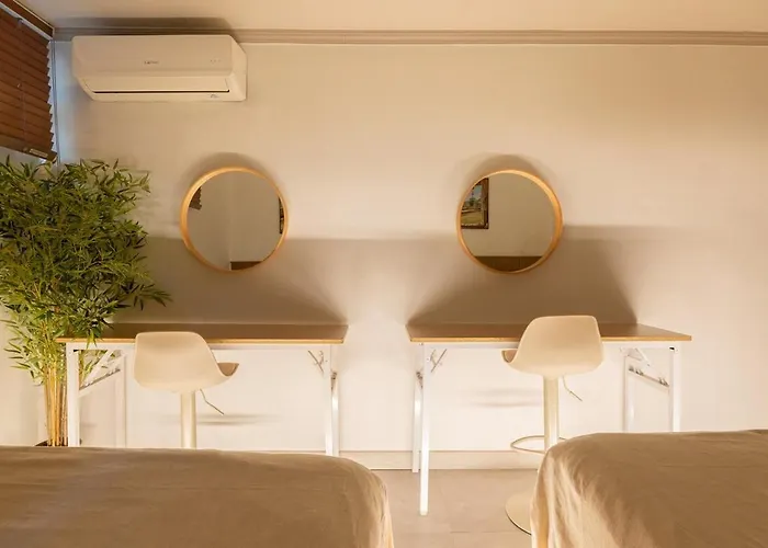 Station,3r6b, 12-person Family, Group, Myeongdong, Itaewon, Cinema, Free Parking *