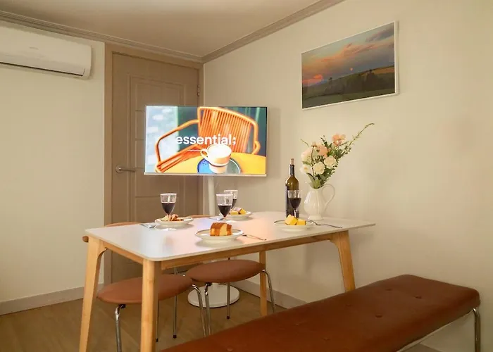 Appartement Station,3r6b, 12-person Family, Group, Myeongdong, Itaewon, Cinema, Free Parking *
